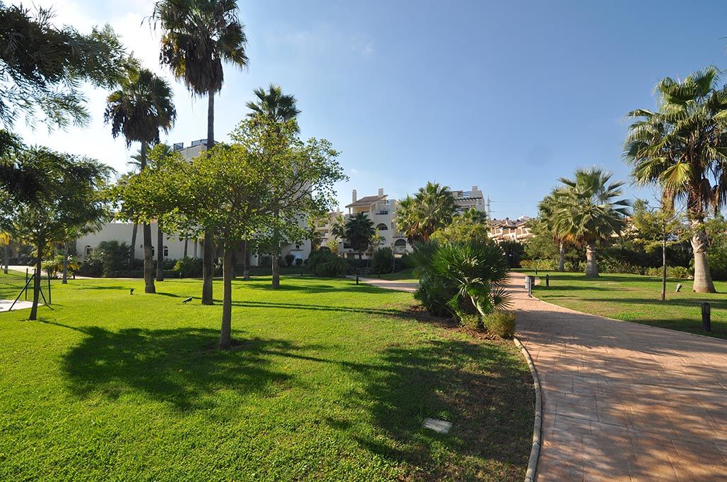 El Campanario Del Paraiso Hotel Estepona Exterior photo